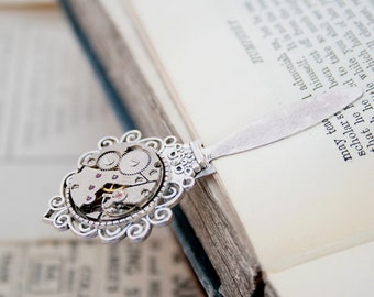 Bookmark / Gifts for Reader/ Steampunk Book Mark/ Watch Work Accessories/ Metal Bookmark with Watch Movement / Birthday gifts