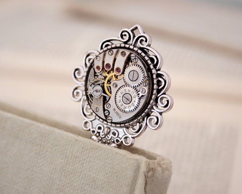 Functional Steampunk Bookmark with Watch Movement Ideal Accessory for Bookworms image 2
