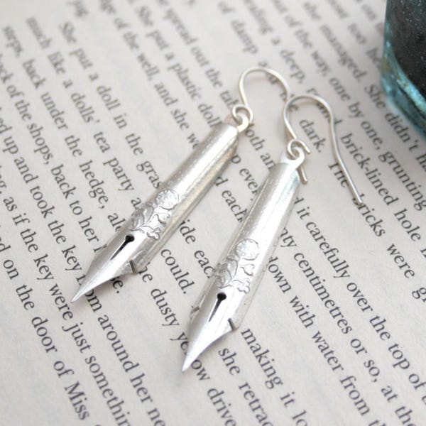 Funky Ohrringe mit Dip Pen Nibs Ohrringe, Geschenke für Frau, die ein Schriftsteller ist