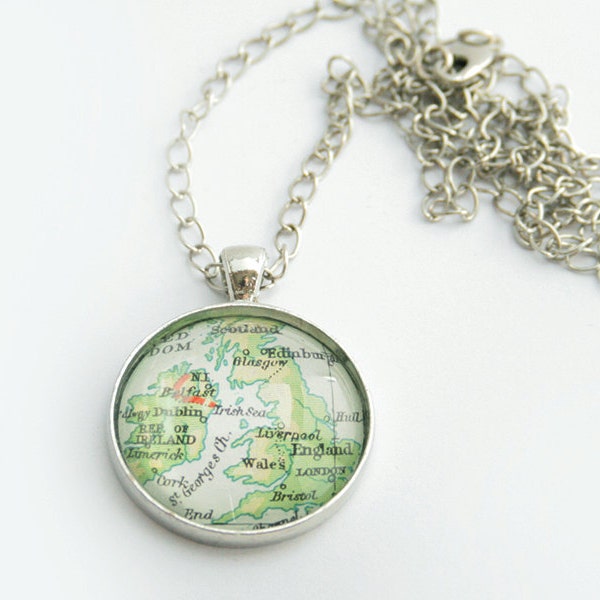 Custom Map Necklace Unisex Jewellery Personalized Necklace Jewelry Silver Round Vintage World Map Necklace Gift for Traveller Custom Town