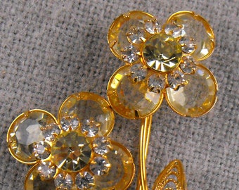 Crystal and Gold Tone Filigree Flower Brooch