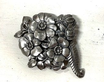 Vintage Little Nemo Silver-tone Brooch, Flower Motif, approximately 3"x3"