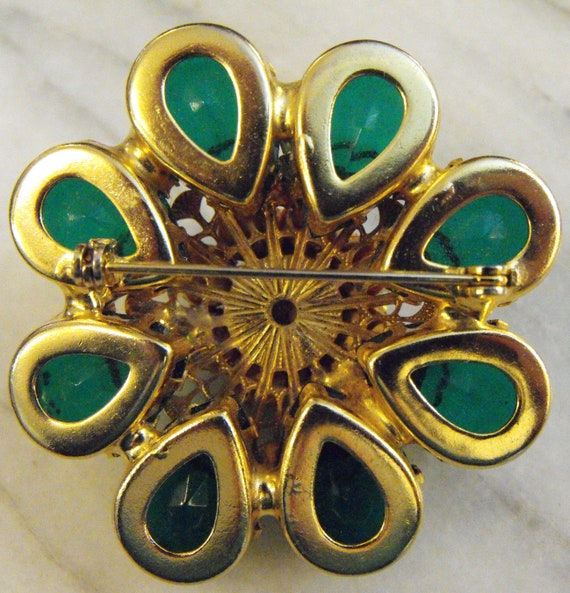 Vintage Faux Prong Set Emerald Rhinestone Brooch - image 5