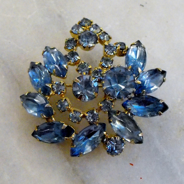 Vintage Blue Rhinestone Chatons & nAVETTES