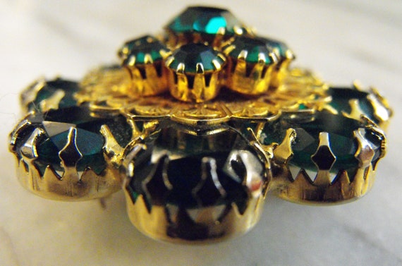 Vintage Faux Prong Set Emerald Rhinestone Brooch - image 4