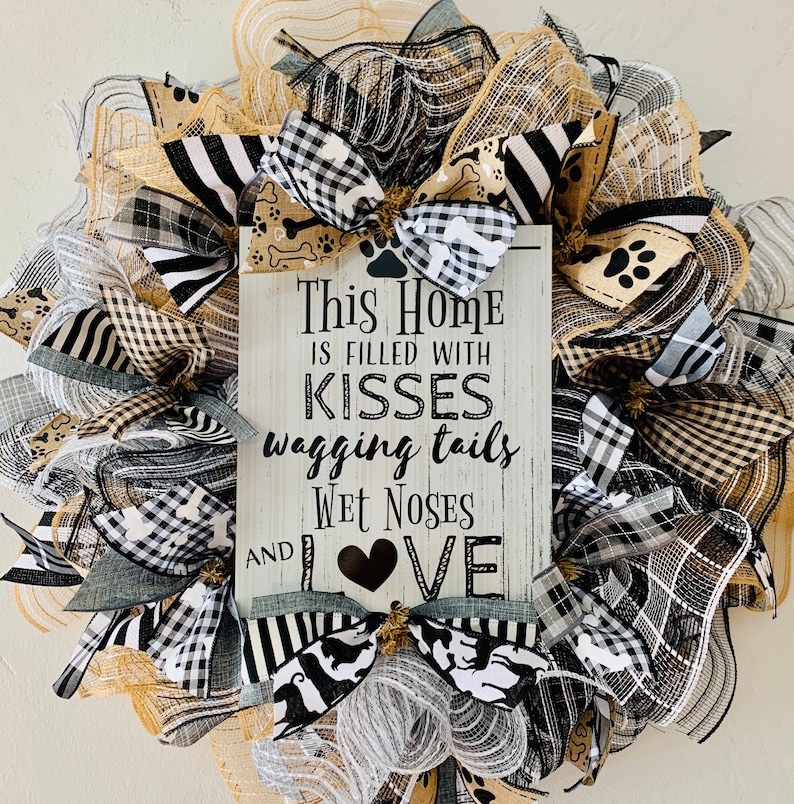 DIY Wreath Kit Dog Kisses Wreath Kit image 1