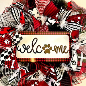 Dog Paws Welcome Wreath Kit: DIY Craft Project
