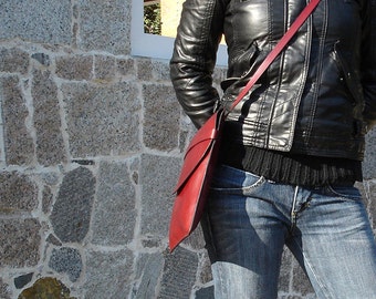 LEATHER HANDMADE BAG / Bag / Leather Bag / Leather Handbag / Handbag / Shoulder Bag / Bandolier Bag / Leather Red Bag / Cover iPad.