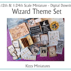 Peut inclure: Un ensemble de props miniatures imprimables sur le thème des sorciers pour les maisons de poupées. L'ensemble comprend une carte, des panneaux et d'autres éléments. Les panneaux comprennent des textes tels que "Bienvenue aux sorciers", "Ne soyez pas en retard" et "Sorciers uniquement au-delà de ce point".