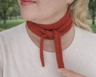 Rode tweed Sophie sjaal, handgebreide sjaal van merinowol, smalle halsdoek