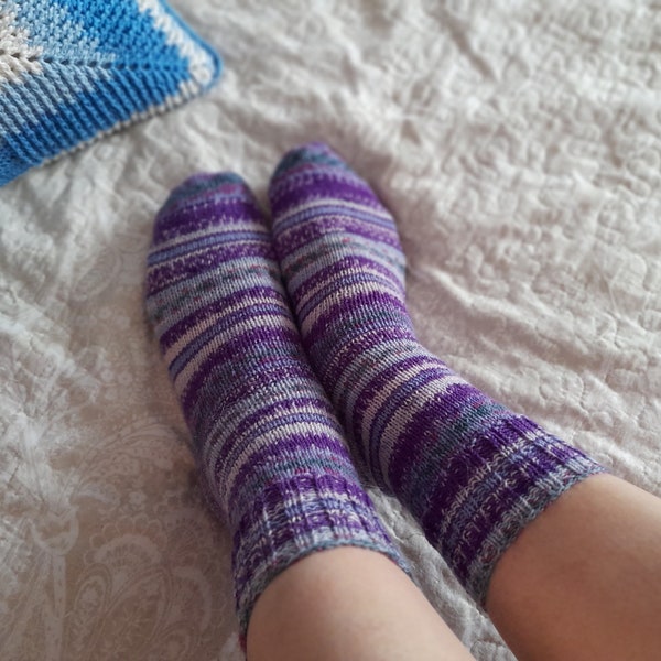 Knit purple wool socks, handmade socks, hand knitted unisex socks, cozy warm knit socks size 38-39EU, handknit accesories, purple gift