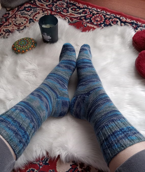 Blue Gray Knit Mens Socks, Cozy Wool Blend Winter Footwear, Warm Casual Dress  Socks, Unique Birthday Gift for Him, Hand Knit Size 40-41EU - Etsy