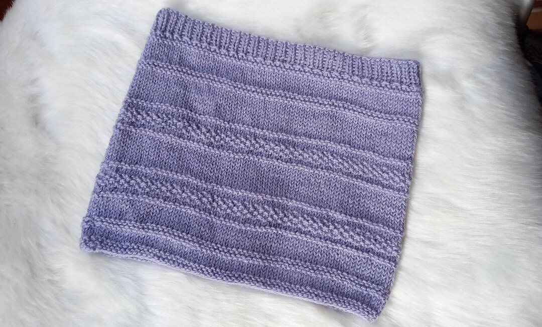 Textured Lines Neck Pattern, Downloadable Tutorial for Two Needles in ...