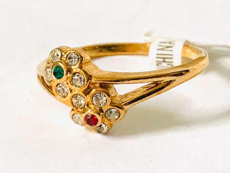 Size 8 Vintage Crystal Flower 14 KT Gold Electroplate Ring