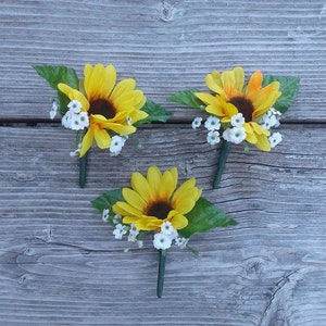 Flower boutonniere, Sunflower Corsage pin, Sunflower and baby breath boutonniere, Wedding corsage, Wedding ideas, Sunflower hair clip