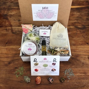 LEO GIFT BOX - Zodiac Astrology kit, birthday or special occasion