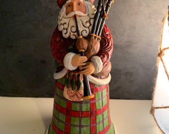 7-3/4-Inch Jim Shore Heartwood Creek Christmas Cat with Santa Hat & Wreath Figurine Santa Claws 7-3/4-Inch Jim Shore Heartwood Creek Christmas Cat with Santa Hat & Wreath Figurine Santa Claws