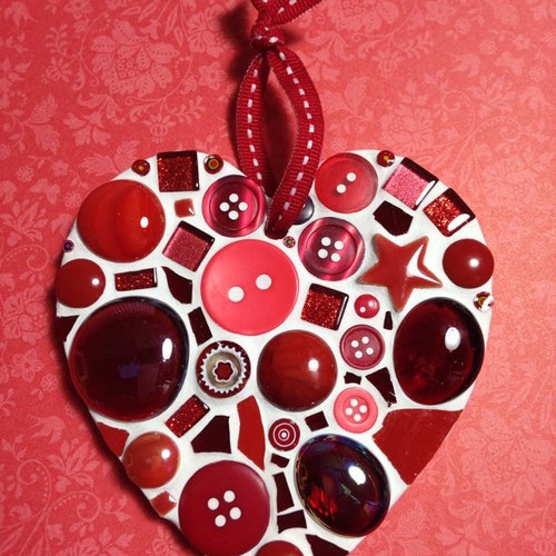 FREE POSTAGE Red Heart Mosaic Craft Kit – Valentine's DIY Art Project - no cutting required - Lily Mosaics
