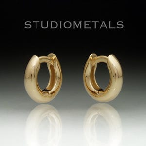 Solid 14K, 18K Gold 10mm Huggie Hoop Earrings, Chunky Tiny Hoops, Mini Hoop Earrings, Second Third Piercing Hoops, Sleeper Leave In Earrings