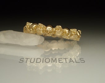 Solid 14K Gold Skull Eternity Band, Womens Skull Ring, Skull Wedding Ring, Half Skull Eternity Band, Tiny Skull Ring, Yellow Gold Skull Ring