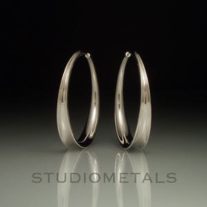 1 to 1.5 Inch Hammered Silver Hoops, Large Silver Hoops, Gift for Her, Everyday Medium Hoop Earrings image 2