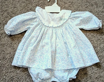Vintage smocked baby dress size 4 months, baby bloomers size 3 months