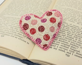 Embroidered dotty heart brooch, heart pin, embroidery textile art.