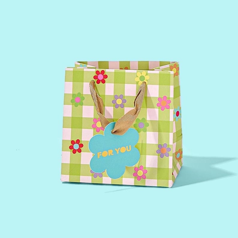 Gingham Flower Gift Bags - Floral Design with Gold Ribbon Handles Small