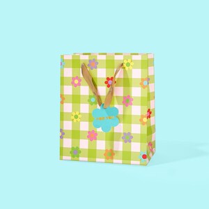 Gingham Flower Gift Bags - Floral Design with Gold Ribbon Handles Medium