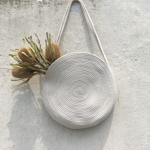 Circle rope market tote bag with shoulder strap