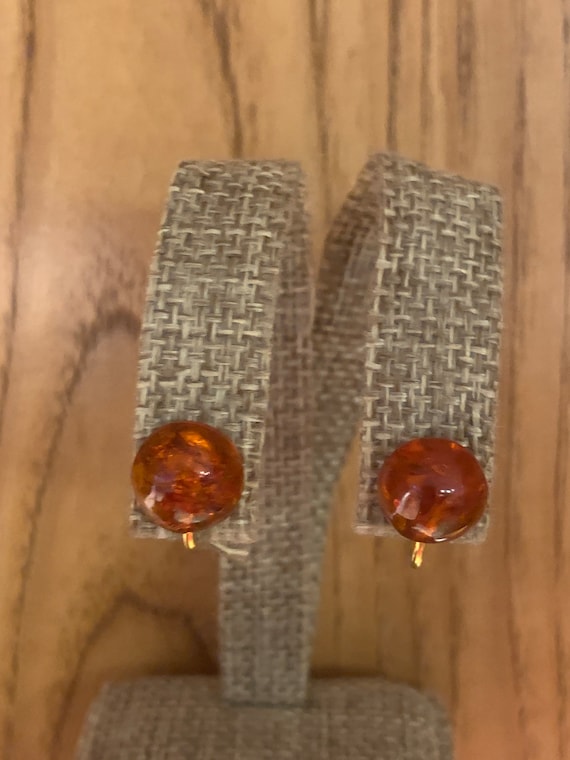 Vintage round genuine Baltic Amber and 12k gold fi