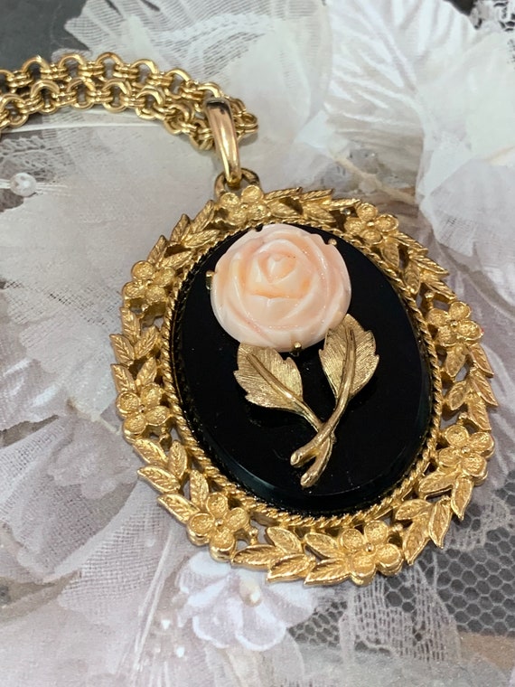 Vintage From 70s Signed Avon Serena Rose Cameo With Mirror on