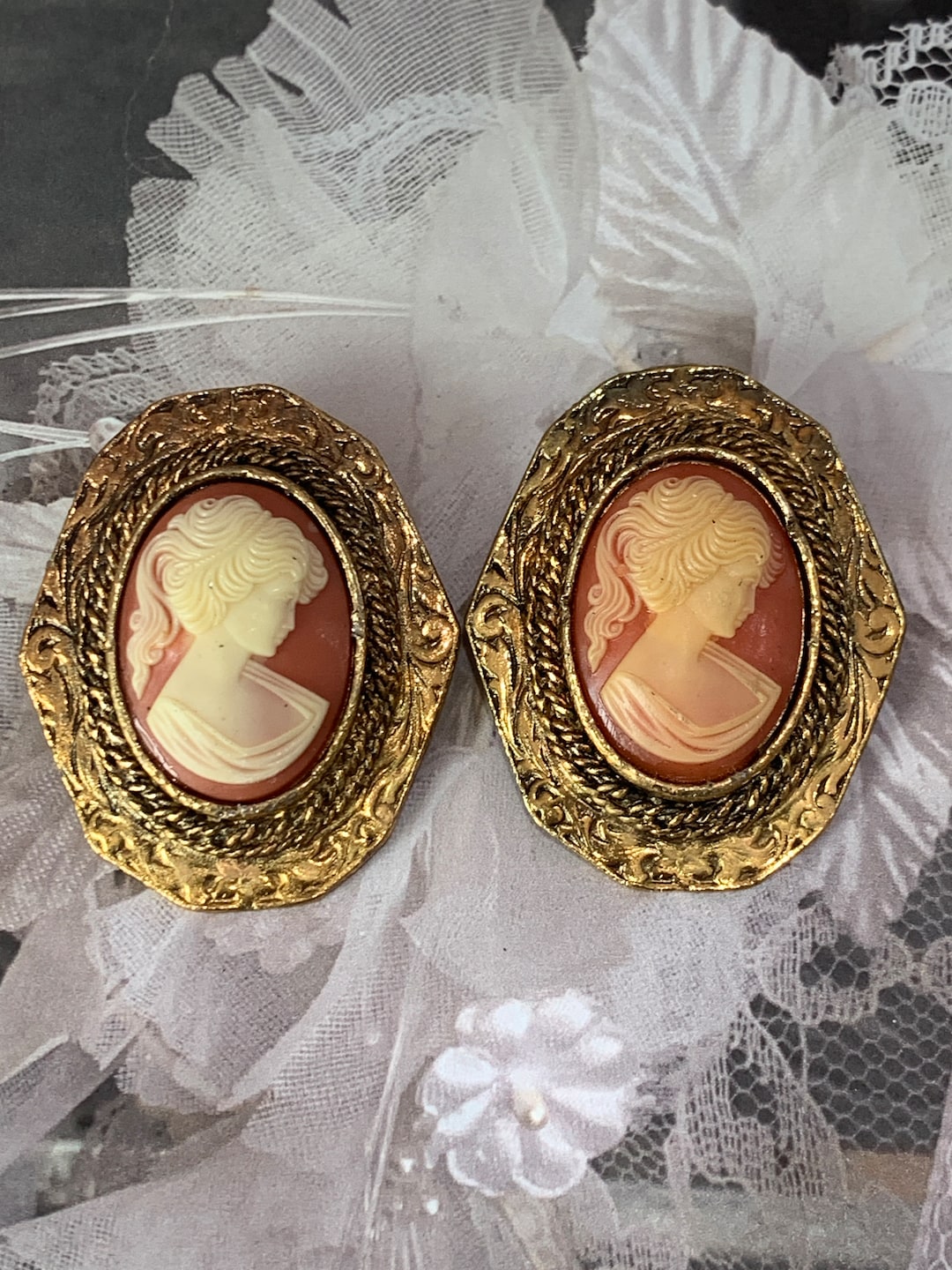 2 Vintage From 70's, Signed PERI Lady Faux Cameo Brooch/pendant