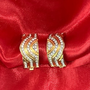 Vintage Les Bernard signed RARE large gold tone/plated, sparkly pave clear crystals earrings, clip on! Wedding/bride jewelry! Collectors