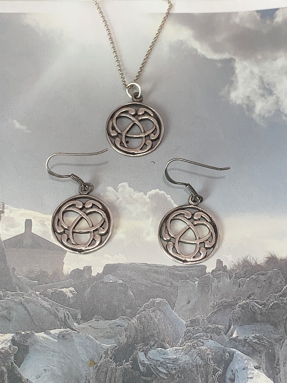 Vintage Sterling Silver .925 Celtic Trinity knot earrings and pendant set! Celtic/Irish jewelry!