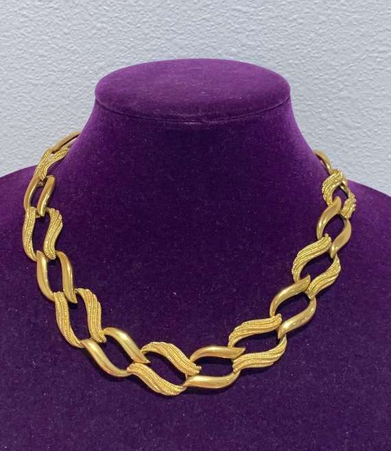 Vintage Napier gold tone, wavy necklace! 1980's j… - image 1