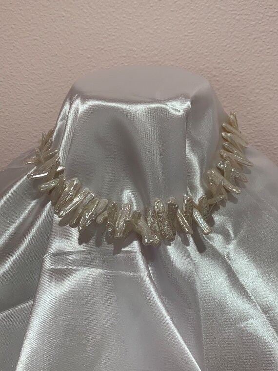 Vintage RARE genuine white Biwa stick pearl neckl… - image 5