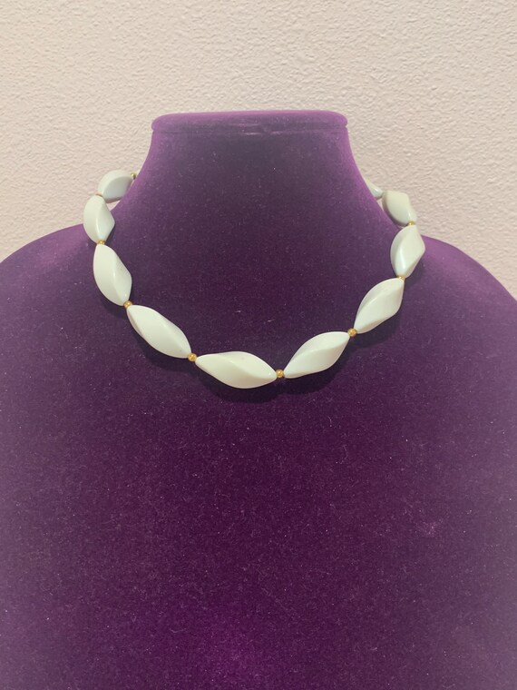 TRIFARI bundle! 2 necklaces, one chunky white and… - image 3