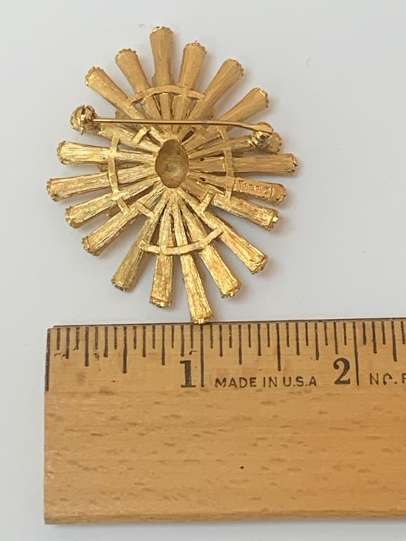 RARE vintage Crown Trifari starburst gold tone br… - image 6