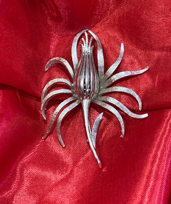 Corocraft Silver Tone Brooch Mint Condition Vtg Marked COROCRAFT Silver Tone Flower Leaf  main image 3