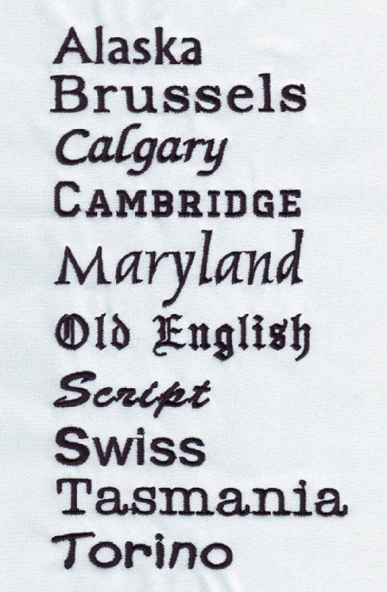 Op de afbeelding: Een lijst met verschillende lettertypen, waaronder Alaska, Brussel, Calgary, CAMBRIDGE, Maryland, Old English Script, Swiss, Tasmani&euml; en Turijn.
