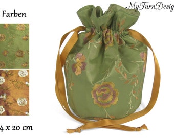 Pompadour bag, cosmetic bag, cosmetic bag, storage for cosmetics, toiletry bag, toiletry bag, romantic, playful, roses