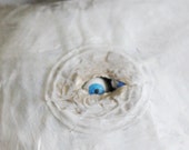 papier mâché vase fait main papier mâché recyclé eco friendly mobiles yeux bleu blanc art grec