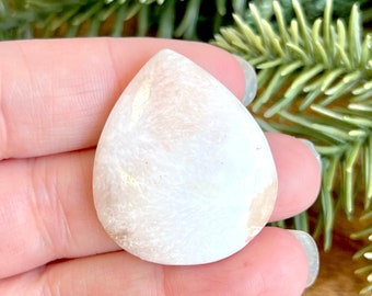 Scolecite Zeolite Teardrop Cabochon - Natural Crystal with Peach Stilbite Inclusions - Gemstone from India