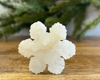 Snowflake Flower Agate Crystal - Carved Stone Cabochon Undrilled Pendant - Winter Wonderland Gift