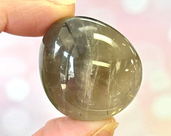 Lodolite Crystal Lens with Green Chlorite - Natural Garden Quartz from Brazil - Pocket Stone for Meditation