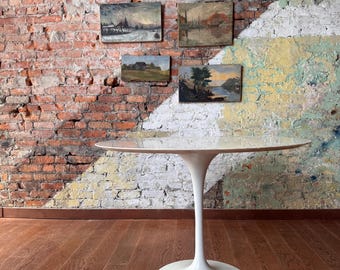 Early 1960s Eero Saarinen Tulip Table for Knoll, Marble Top | Circa 1960