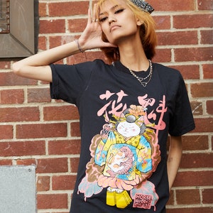 Geisha Cat Shirt _kitty_Japanese_Harajuku_streetstyle_fashion_kawaii_cool_vintage_edgy_classic_blackshirt_black_cotton_apparel image 2