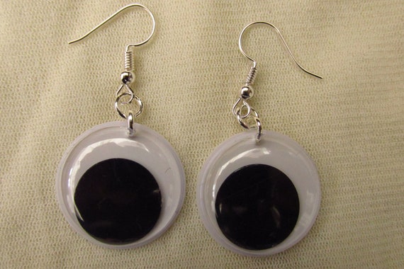 Googly eye best sale earrings