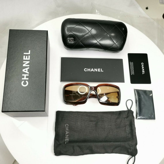 chanel sunglasses pearl collection box